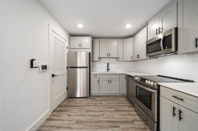 Foto del edificio - 242 Spring St