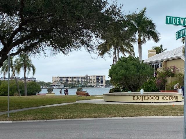 Foto del edificio - 5903 Tidewood Ave