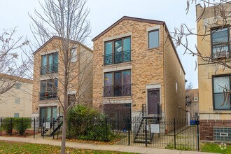 Building Photo - 2715 W Washington Blvd