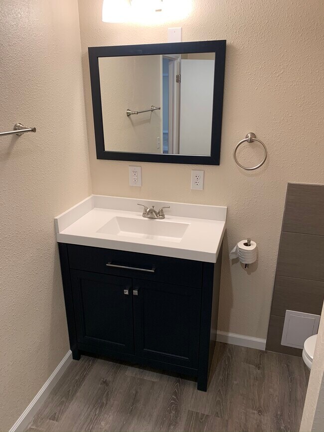 Bath - 2900 Concord St