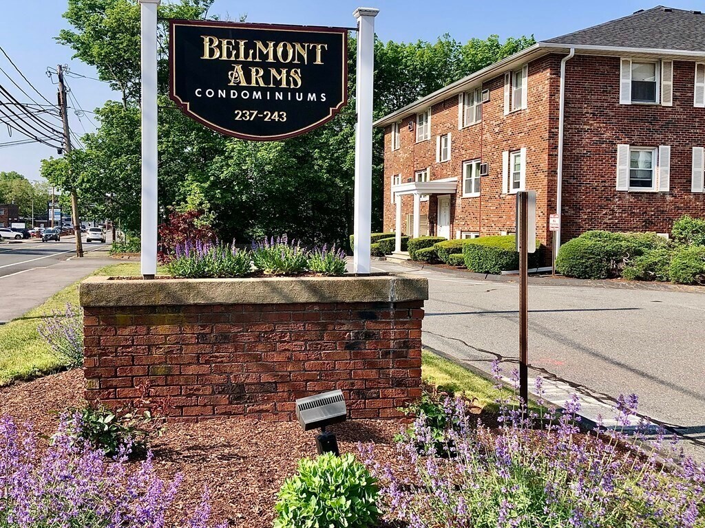 243 Main St Unit D12, Reading, MA 01867 Condo for Rent in Reading, MA