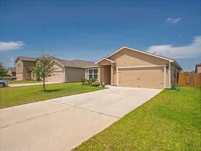 Foto del edificio - 976 Lake View Cir W