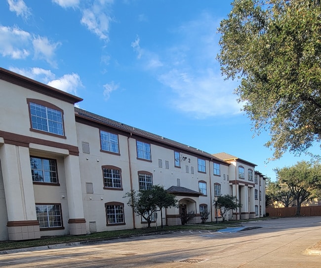Building Photo - 15405 Katy Fwy