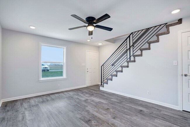 Foto del edificio - 1108 Pembroke Oak Grove Rd