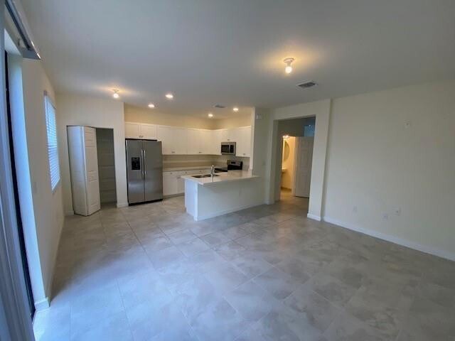 Building Photo - 5011 Lily Way