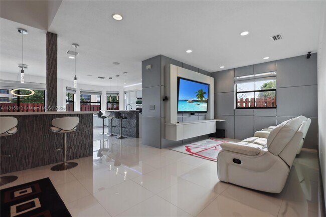 Foto del edificio - 10040 NW 10th St