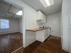 Building Photo - 521 Lehman St