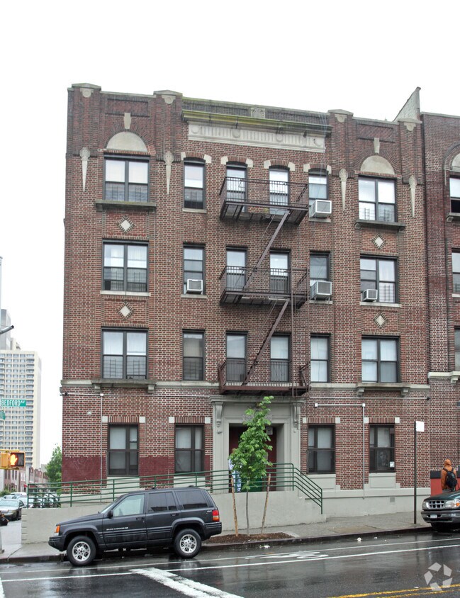 Primary Photo - 1614 Bedford Ave