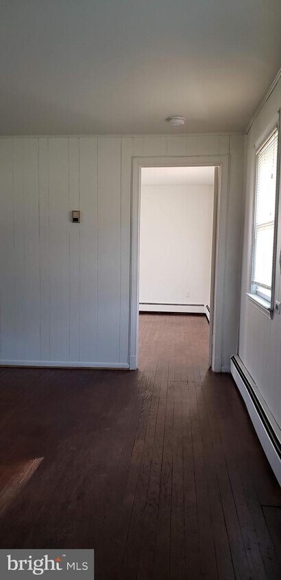 Primary Photo - 4132 Cliffvale Rd
