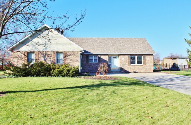 Foto del edificio - 2550 Indian Grass Rd