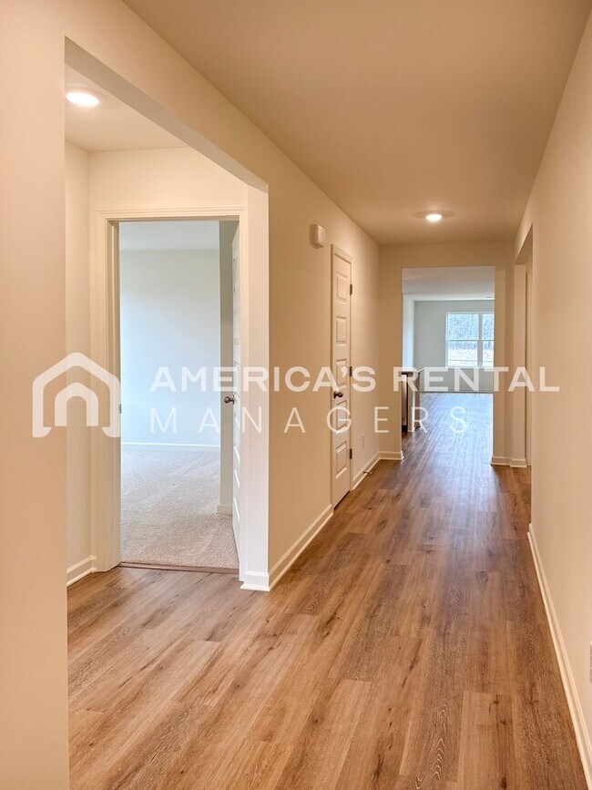 Foto del edificio - Your Dream Home Awaits in Vance, AL!! Move...