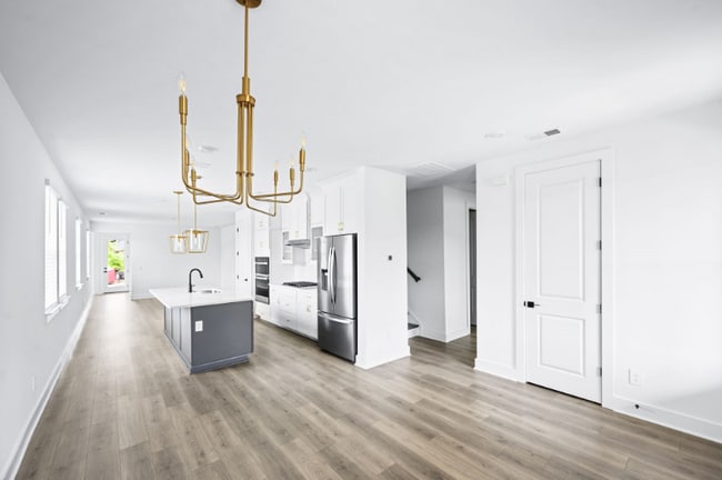 Foto del edificio - 4048 Poplar Farms Dr