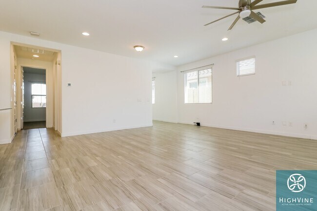 Foto del edificio - 25033 N 172nd Ln