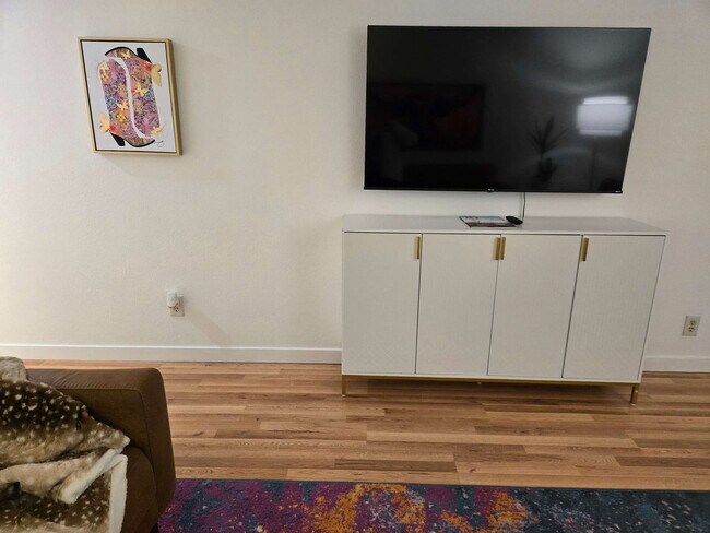 Foto del edificio - 2207 Parker Ave