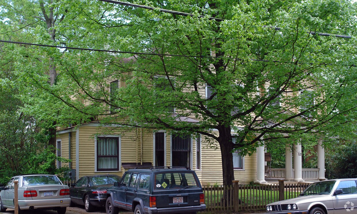 Foto del edificio - 121 S Boylan Ave