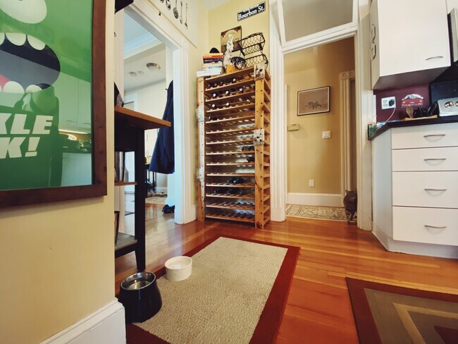 Foto del edificio - 852 E 4th St