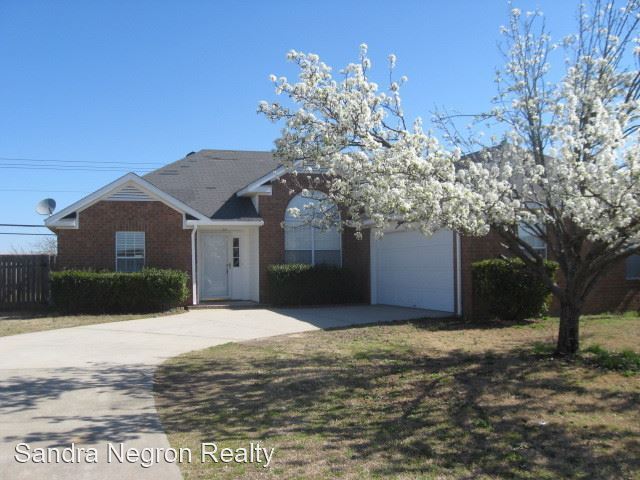 Building Photo - 3 br, 2 bath House - 106 Summerfield Circle