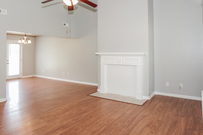 Foto del edificio - 15980 Trey Hughes Dr NW