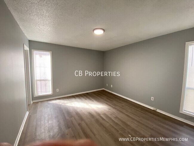 Building Photo - 5689 Maple Tree Dr