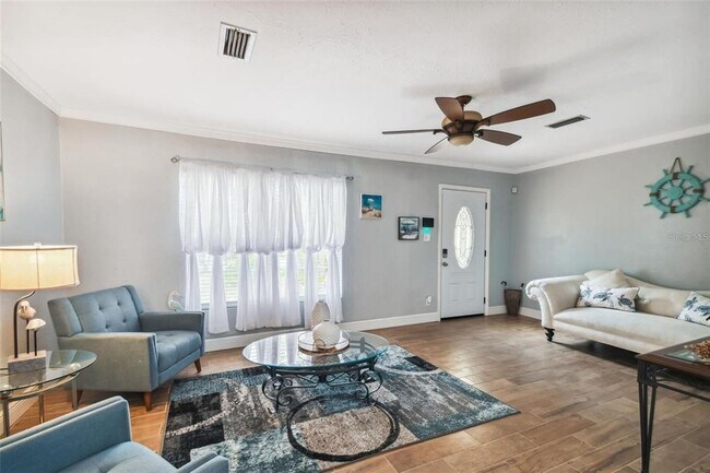 Foto del edificio - 3915 N Ridge Ave