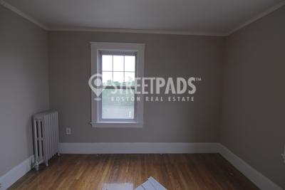 Foto del edificio - 1 bedroom in Somerville MA 02143