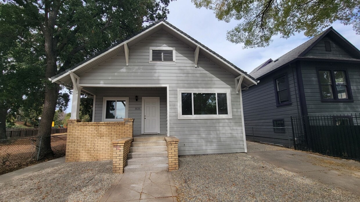 Primary Photo - 3125 3rd Ave