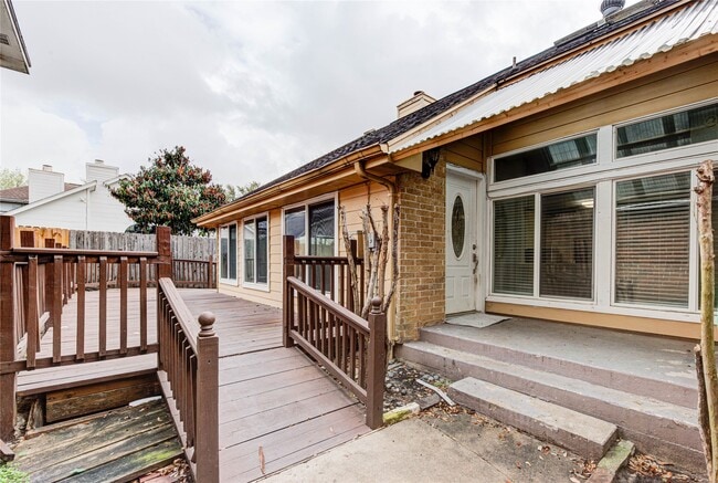 Foto del edificio - 2122 Paso Rello Dr