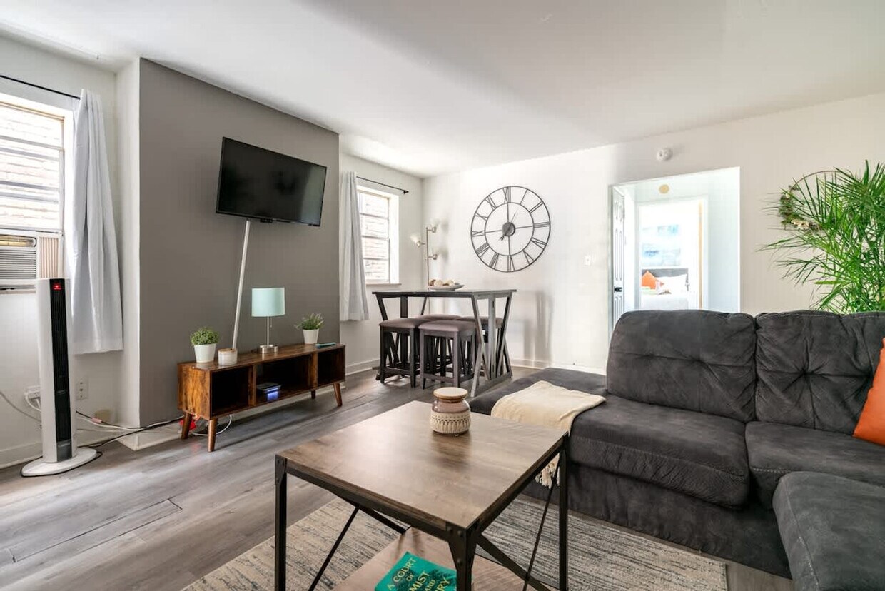Foto principal - 605 Dennison Ave