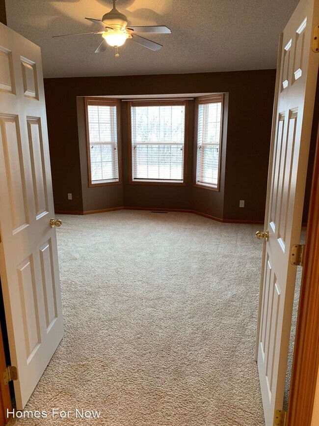 Building Photo - 3 br, 2.5 bath House - 13748 Atrium Ave