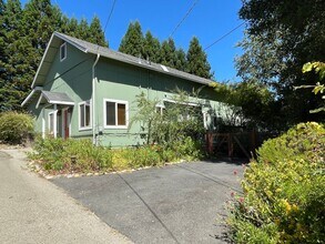 Building Photo - 4200 Green Valley School Rd