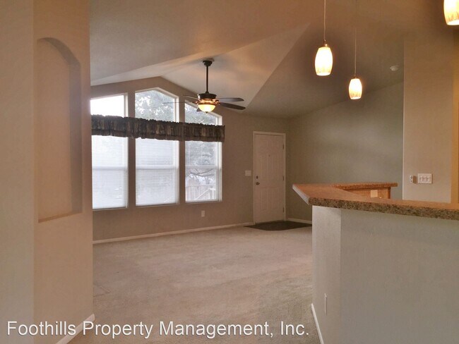 Building Photo - 3 br, 2 bath House - 2640 Melody Lane