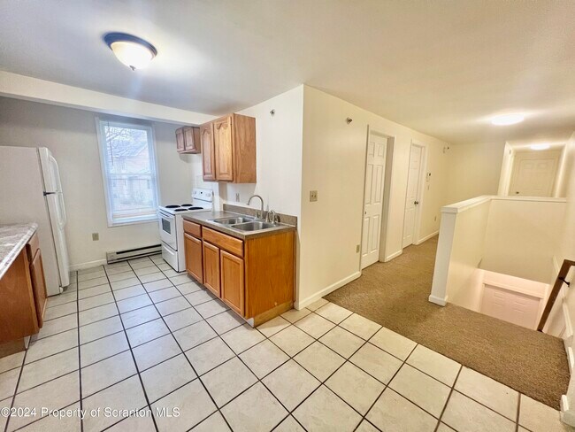 Foto del edificio - 523 E Gibson St