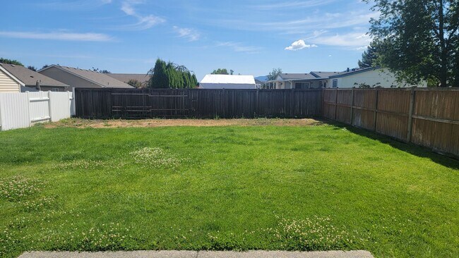 Foto del edificio - Great 3-bed Home In Spokane Valley
