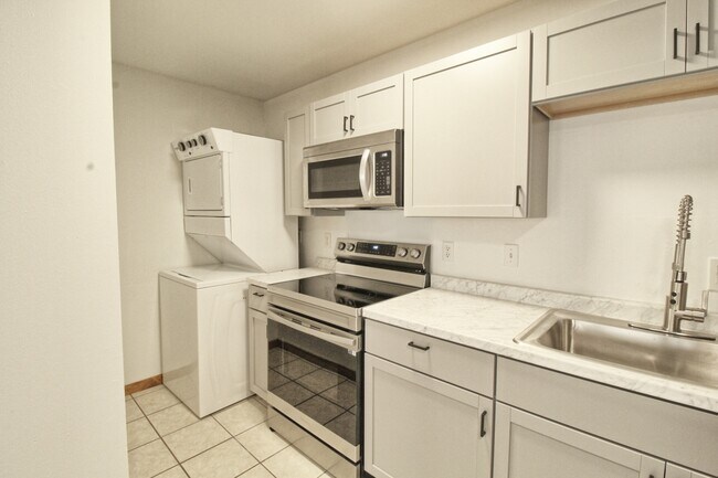Foto del edificio - 610-Carriage Court Apartments
