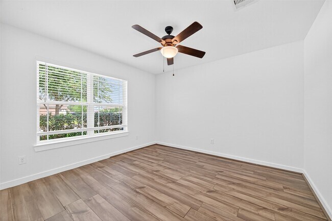 Foto del edificio - 16307 Rockdale Landing Dr