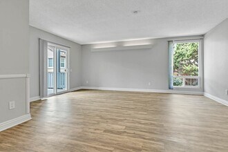 Interior Photo - Grossmont Bluffs