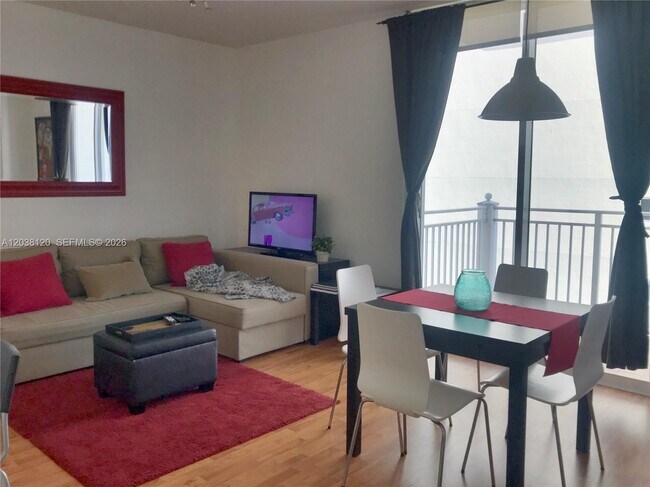 Foto del edificio - 185 SE 14th Terrace