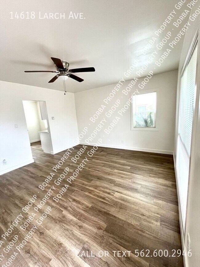 Foto del edificio - 14618 Larch Ave
