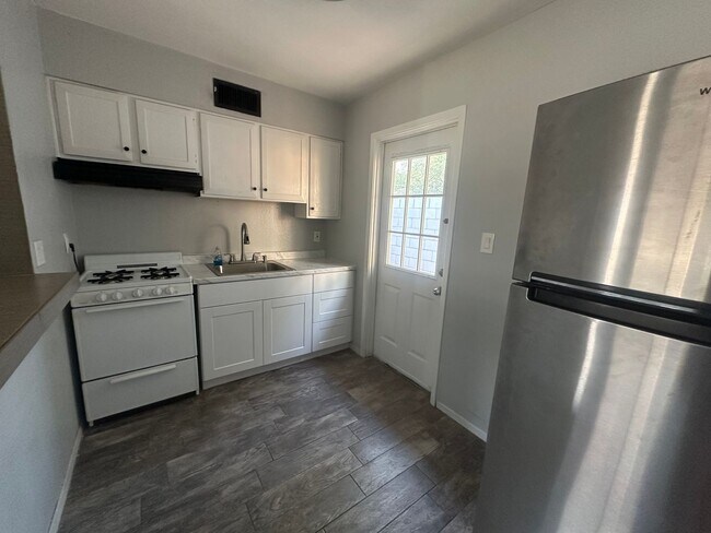 Foto del edificio - 1 bed 1 bath Townhome