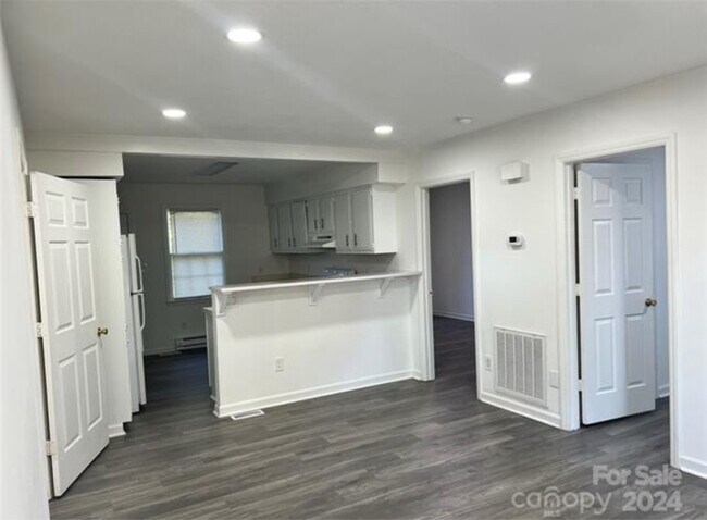 Foto del edificio - 502 4th St Pl SW