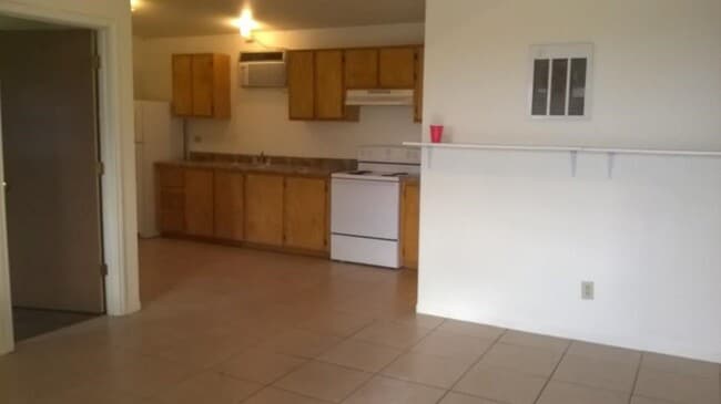 Building Photo - Comal Apartments