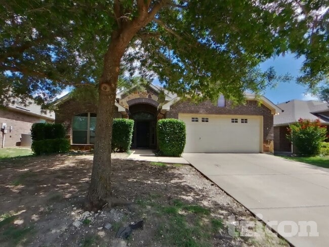 Building Photo - 207 Range Rd