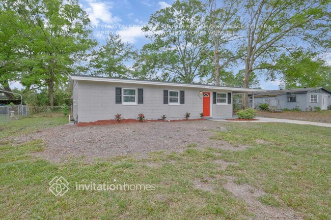 Building Photo - 8020 Pierre Dr