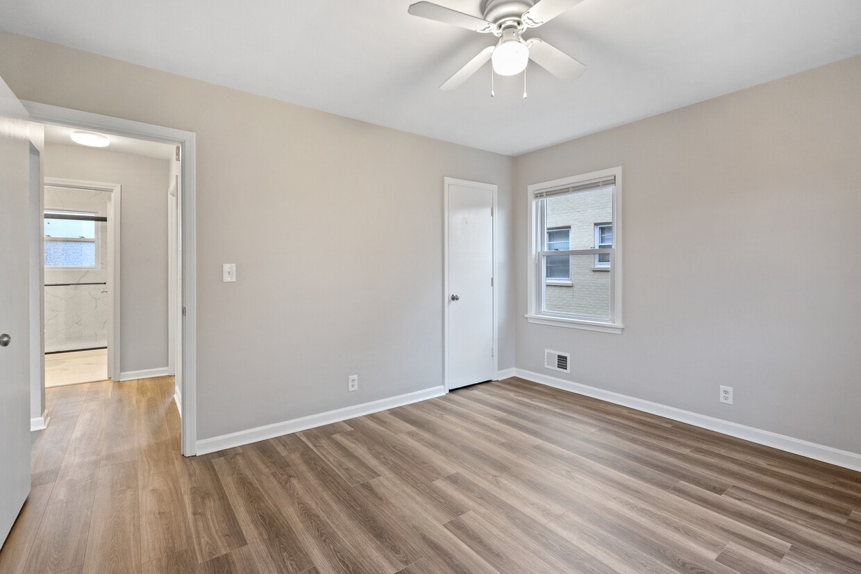 Foto del edificio - 2912 Abigail Dr