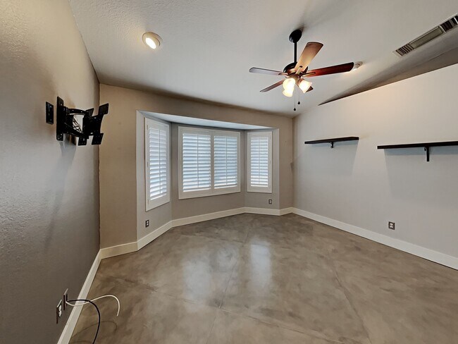 Foto del edificio - 4825 W Bluebell Way