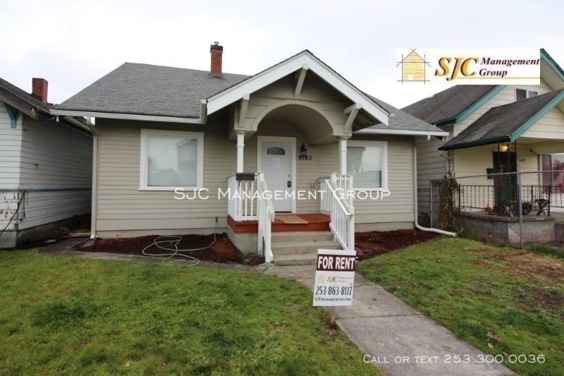 Primary Photo - Recently Updated Two Story House For Rent