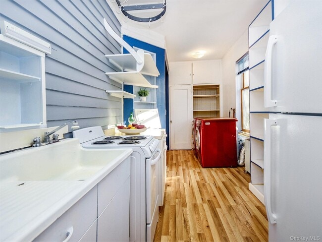 Building Photo - 42 Central Ave