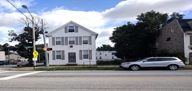 Foto del edificio - 500 E Patapsco Ave