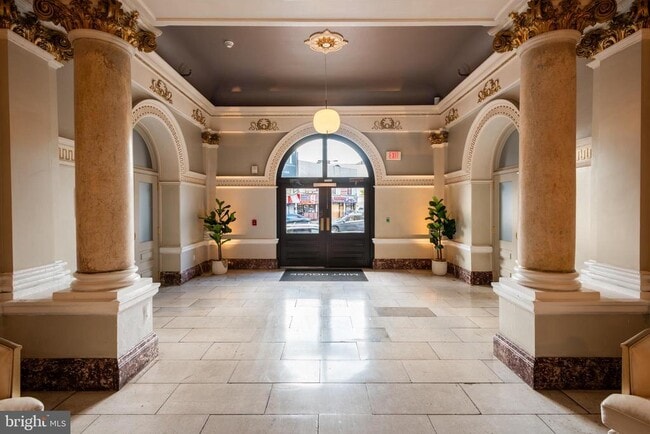 Foto del edificio - 699 N Broad St