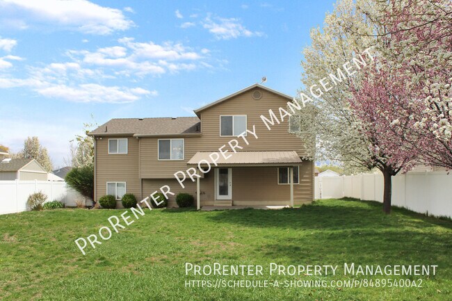Building Photo - 1989 N 2530 W